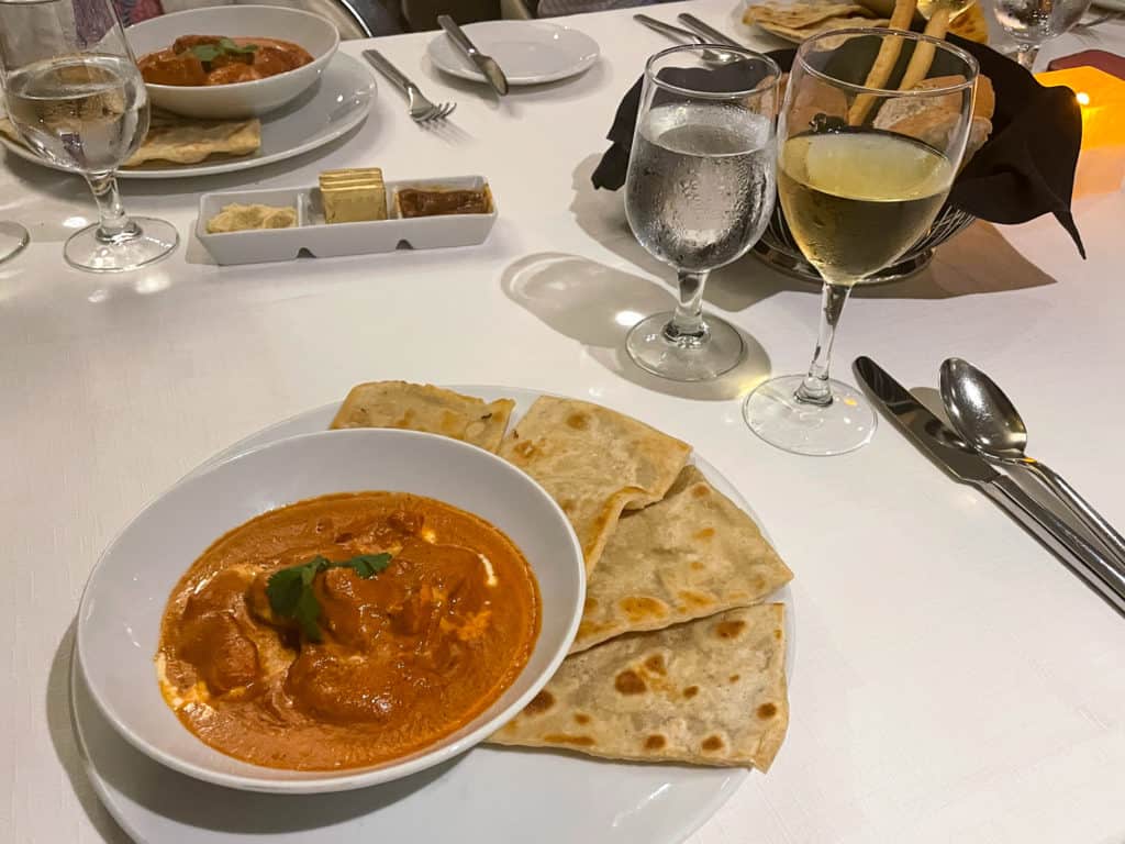 阿扎马拉之旅的晚餐是印度菜