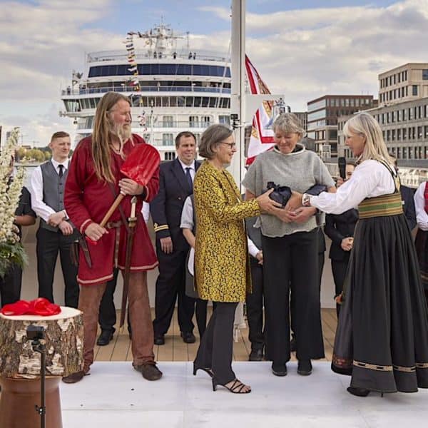 维京海盗在荷兰以历史性的聚会庆祝25周年